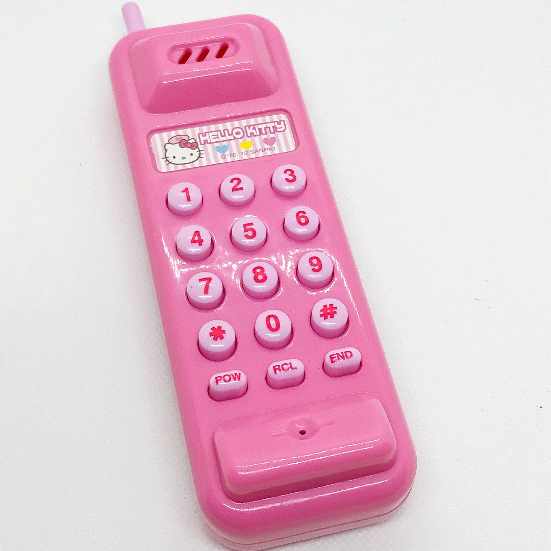 ピンクの携帯電話