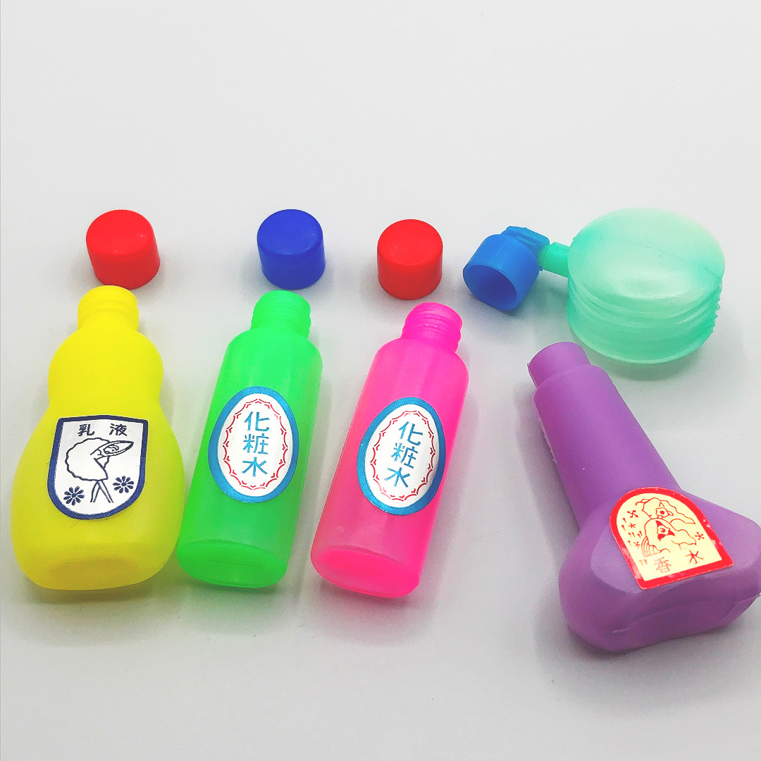 プラ製のミニ化粧ボトル